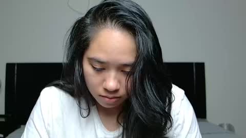 Anna online show from 11/10/25, 05:17