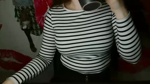 Bella online show from 11/07/25, 06:19