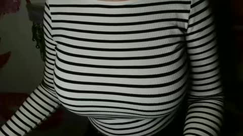 Bella online show from 11/21/25, 07:12