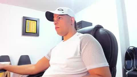 Anndy Hardy online show from 01/03/25, 01:36