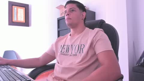 Anndy Hardy online show from 01/06/25, 01:19