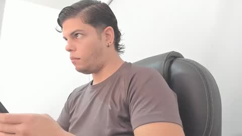 Anndy Hardy online show from 01/22/25, 01:53