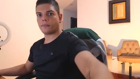 Anndy Hardy online show from 10/03/25, 09:12