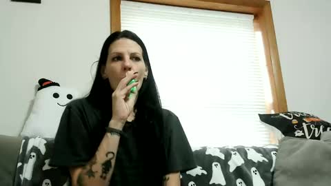 anne online show from 09/21/25, 01:24