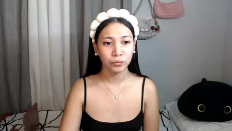 Snapshot of anne_chanelx chatting on 07/14/26, 03:33 anne_chanelx online show from 07/14/26, 03:33