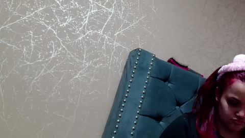       online show from 10/17/25, 01:53