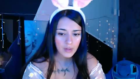 Snapshot of anne_lennon_ chatting on 09/15/25, 06:19 Anne online show from 09/15/25, 06:19