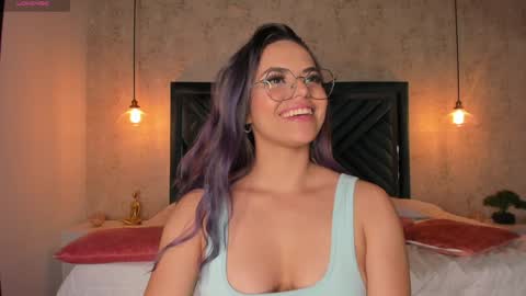 Snapshot of anne_mallow chatting on 12/21/24, 10:17 Ann online show from 12/21/24, 10:17