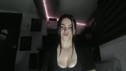 annebellee69 online show from 10/07/25, 08:39