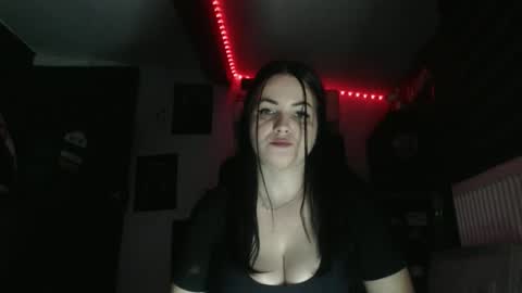 annebellee69 online show from 10/08/25, 08:17