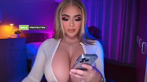 Anne Hart online show from 09/30/25, 02:38