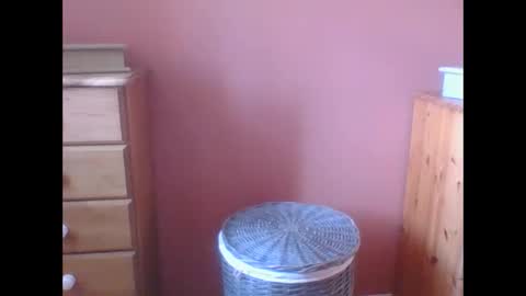 annecharlie online show from 10/28/25, 08:07