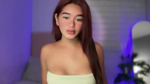 Snapshot of annedee_ chatting on 09/15/25, 02:50 Kim online show from 09/15/25, 02:50