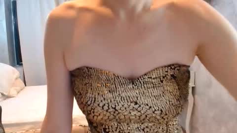 annedevrim online show from 11/07/25, 08:03