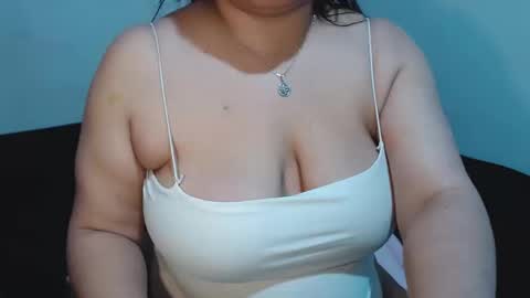 Snapshot of anneliesse chatting on 09/10/25, 10:54 anneliesse online show from 09/10/25, 10:54