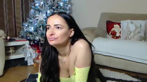 Snapshot of annesins chatting on 11/30/25, 03:05 annesins online show from 11/30/25, 03:05