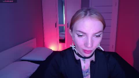 Snapshot of annetenet chatting on 06/12/26, 08:24 Annet online show from 06/12/26, 08:24