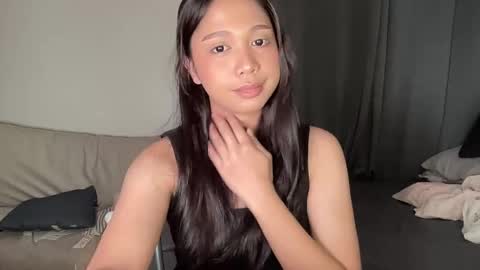 Snapshot of annette_03 chatting on 10/14/25, 04:52 Annette 03 online show from 10/14/25, 04:52