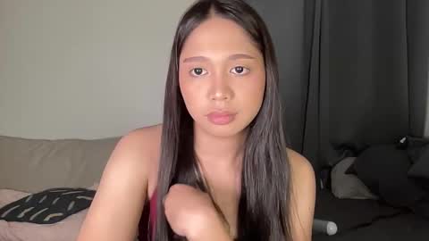 Snapshot of annette_03 chatting on 10/18/25, 01:12 Annette 03 online show from 10/18/25, 01:12