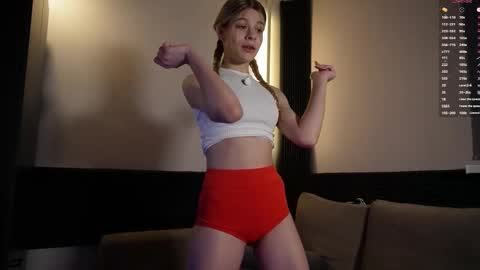 Snapshot of anneverity chatting on 03/19/26, 08:02 Anne online show from 03/19/26, 08:02