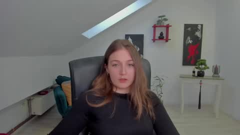 Snapshot of annewilsonn chatting on 05/05/26, 04:53 annewilsonn online show from 05/05/26, 04:53
