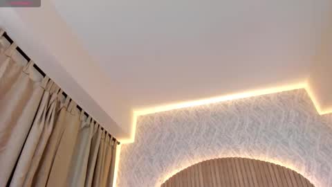 Annhya  online show from 11/28/25, 04:26