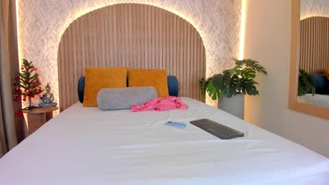 Annhya  online show from 12/02/25, 03:34