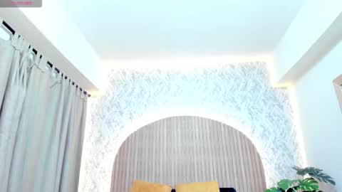 Annhya  online show from 12/17/25, 03:01