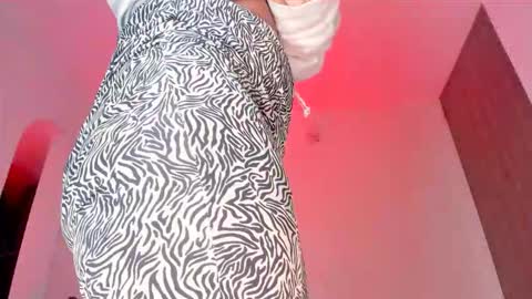 Creamy online show from 03/25/26, 09:15