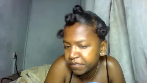 annick98 online show from 02/15/26, 08:27