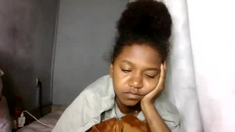 annick98 online show from 03/02/26, 05:19