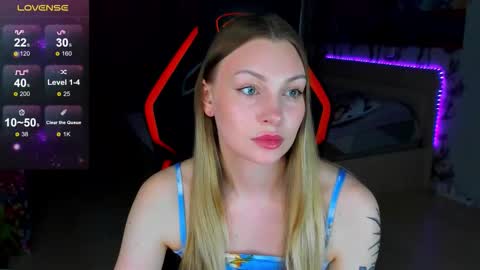 Snapshot of annie69kiss chatting on 02/25/26, 01:32 Annie online show from 02/25/26, 01:32