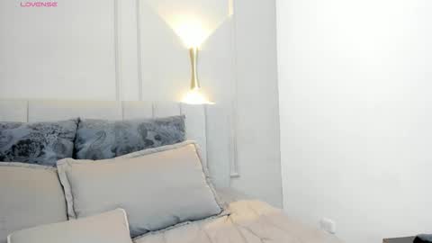 annie_20_ online show from 01/19/26, 12:09