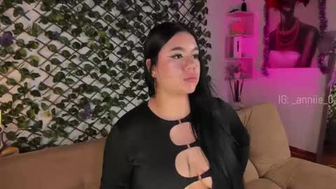 annie_barozzi online show from 12/28/24, 05:03