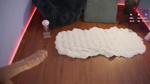 Annie online show from 01/05/26, 07:17