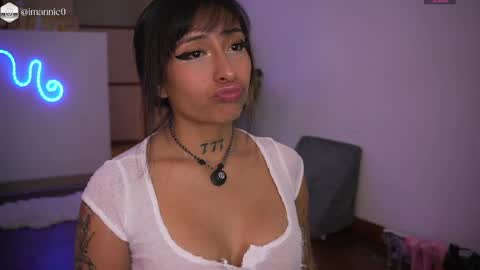 Snapshot of annie_couper chatting on 04/08/26, 09:48 Annie online show from 04/08/26, 09:48