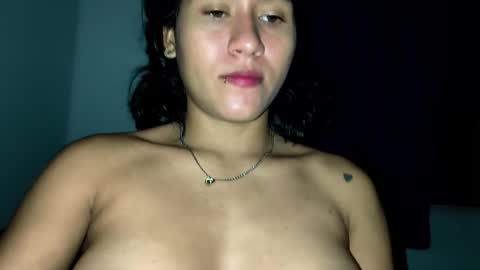 Snapshot of annie_darling_ chatting on 05/09/26, 04:50 A N G E L online show from 05/09/26, 04:50