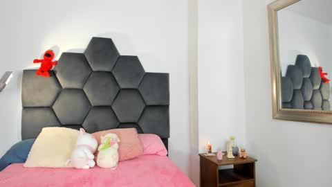 Annie online show from 01/24/25, 12:52