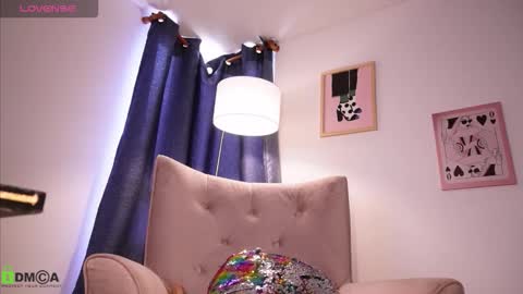 Snapshot of annie_es chatting on 02/09/26, 02:21 Annie online show from 02/09/26, 02:21