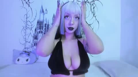 annie  online show from 02/12/25, 04:33