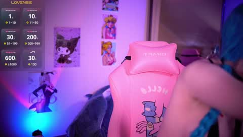 Snapshot of annie_may_may chatting on 12/08/24, 02:52 Annie May   online show from 12/08/24, 02:52