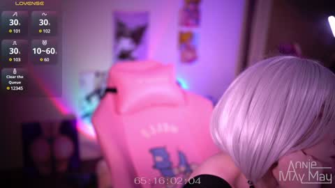 Snapshot of annie_may_may chatting on 01/05/25, 01:58 Annie May   online show from 01/05/25, 01:58