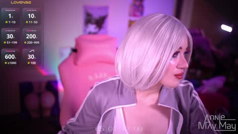 Snapshot of annie_may_may chatting on 01/06/25, 04:47 Annie May   online show from 01/06/25, 04:47