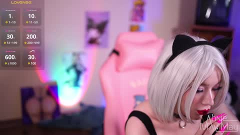 Snapshot of annie_may_may chatting on 01/31/25, 02:39 Annie May   online show from 01/31/25, 02:39