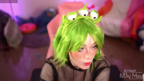 Snapshot of annie_may_may chatting on 03/30/26, 01:01 Annie May online show from 03/30/26, 01:01