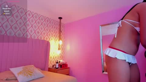 Snapshot of annie_palmer4 chatting on 09/13/25, 12:38 I S A B E L online show from 09/13/25, 12:38