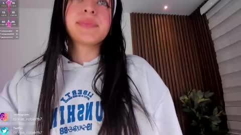 Snapshot of annie_roberts7 chatting on 12/17/24, 10:54 Annie Roberts online show from 12/17/24, 10:54