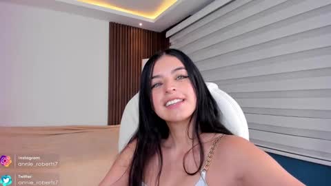 Snapshot of annie_roberts7 chatting on 02/11/25, 08:42 Annie Roberts online show from 02/11/25, 08:42