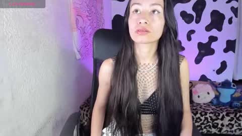 Annie  online show from 11/30/25, 09:30