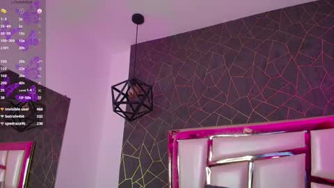 Annie  online show from 12/06/24, 01:55